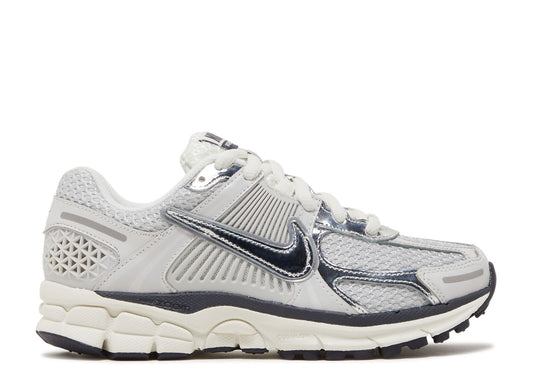 WMNS AIR ZOOM VOMERO 5 'PHOTON DUST METALLIC SILVER'