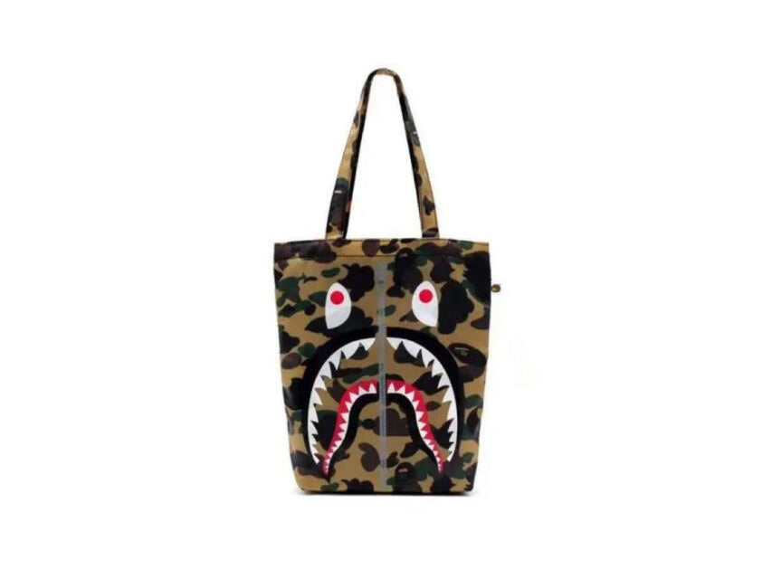 BAPE TOTE SHOULDER BAG "BLACK/YELLOW CAMO"