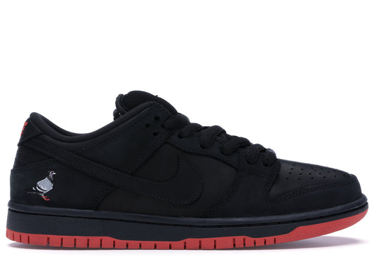 NIKE SB DUNK LOW "BLACK PIGEON"